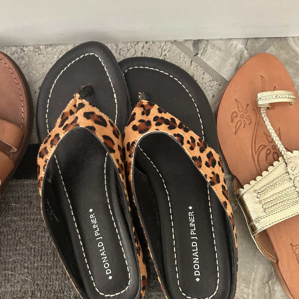 Donald Pliner leopard sandals